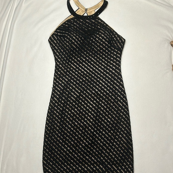 Black dress - size 2 - worn once - wedding - black tie - Picture 3 of 4